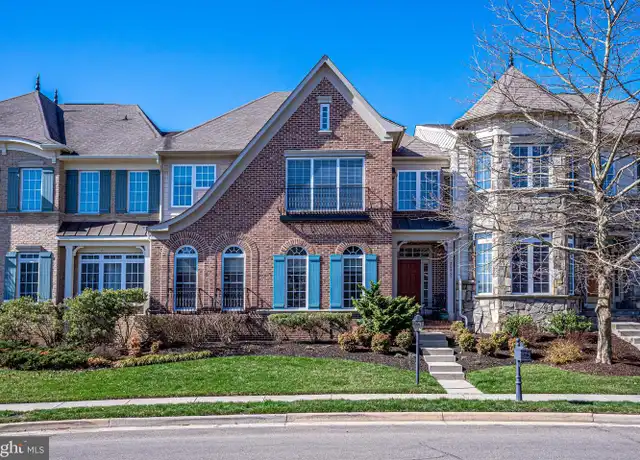 Property at 24897 Pinebrook Rd, Chantilly, VA, 20152, 5 beds, 4.5 baths, [object Object]