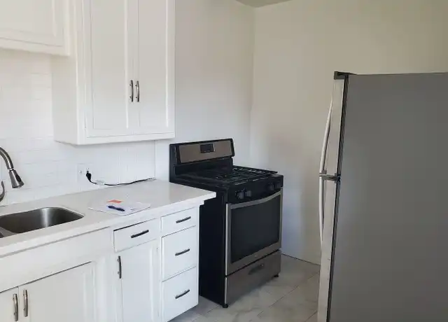 Property at 11020 Venice Blvd Unit 2006, Culver City, CA, 90232, 2 beds, 1 bath, [object Object]