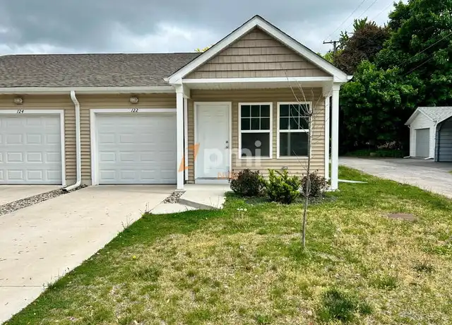 Property at 124 Park Ave, Chesterton, IN, 46304, 2 beds, 2 baths, [object Object]