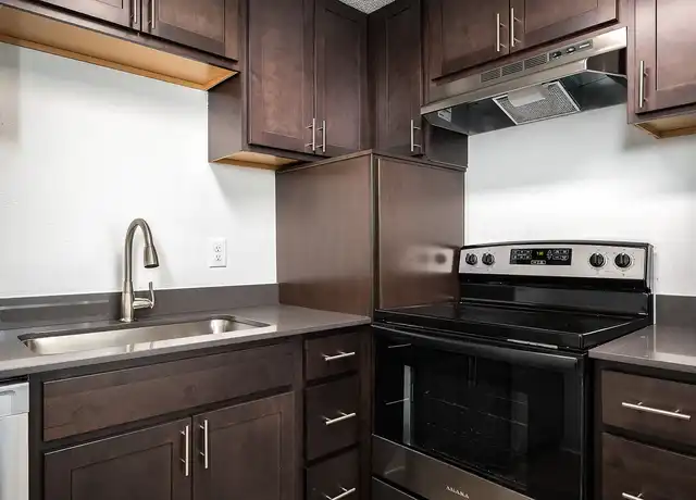 Property at Shady Glen Apartments - 3710 SE 36th Pl, Portland, OR, 97202, 1 bed, 1 bath, [object Object]
