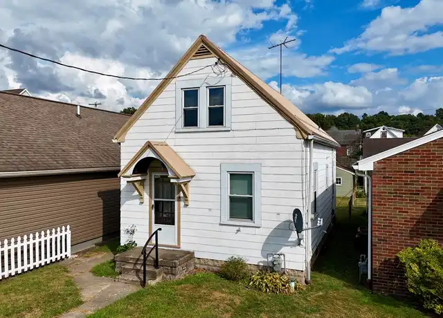 Property at 1234 3rd Ave, Ford City, PA, 16226, 2 beds, 1 bath, [object Object]