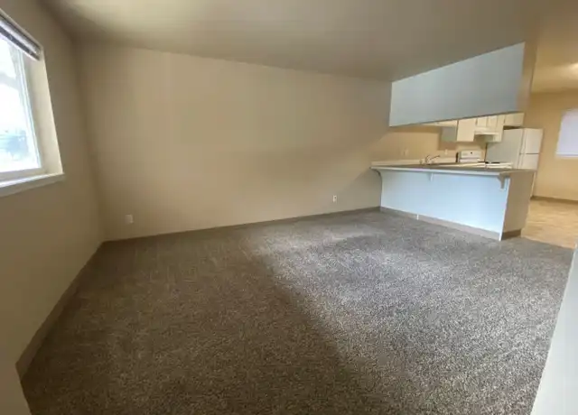 Property at 707 E 18th Ave, Ellensburg, WA, 98926, 2 beds, 1.5 baths, [object Object]
