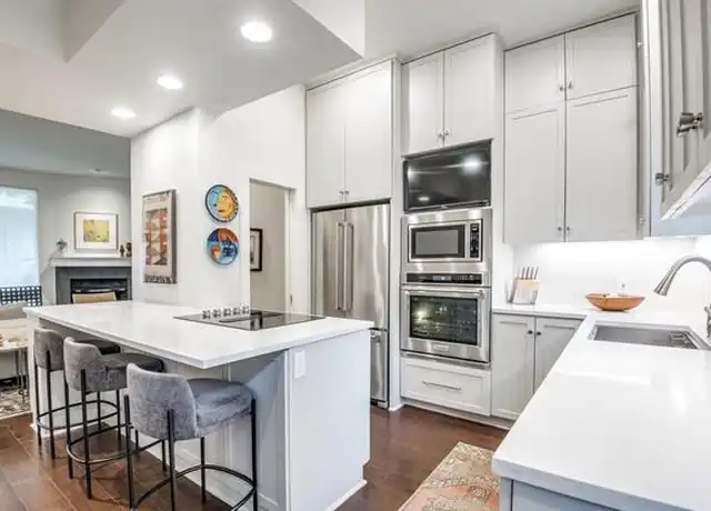 Property at 3940 Buena Vista St #302, Dallas, TX, 75204, 2 beds, 1.5 baths, [object Object]