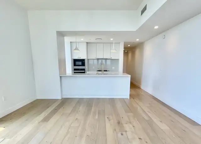 Property at 70 Rainey St #2107, Austin, TX, 78701, 2 beds, 2 baths, [object Object]