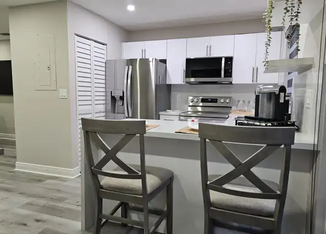 Property at 11022 SW 6th St, Miami, FL, 33174, 1 bed, 1 bath, [object Object]