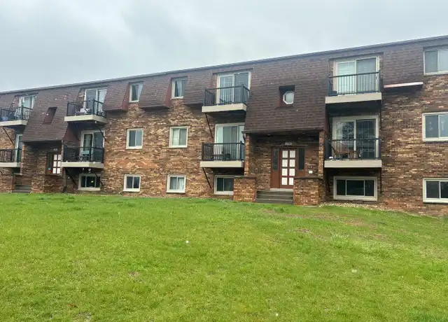 Property at 2788 Willow Dr Unit 2788-1, Bettendorf, IA, 52722, 1 bed, 1 bath, [object Object]