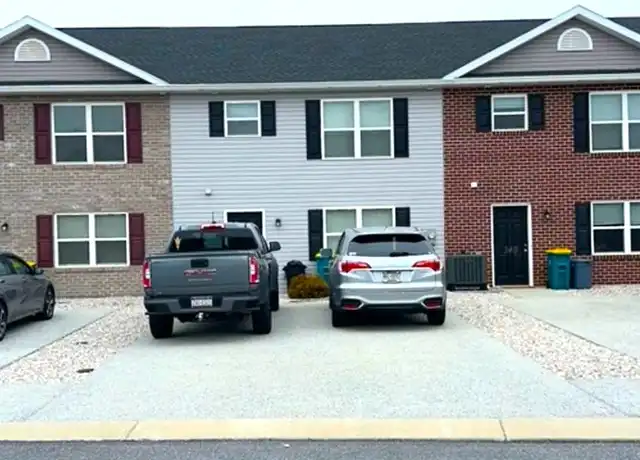Property at 138 Delano Dr, Chambersburg, PA, 17201, 3 beds, 2.5 baths, [object Object]