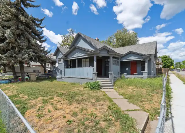 Property at 2704 W Boone Ave Unit 2702, Spokane, WA, 99201, 3 beds, 1 bath, [object Object]