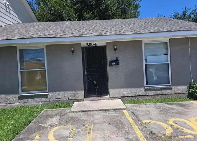 Property at 2004 Pace Blvd, New Orleans, LA, 70114, 2 beds, 1 bath, [object Object]
