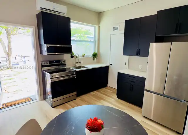 Property at 220 NW 126th St Unit B, North Miami, FL, 33168, 1 bed, 1 bath, [object Object]