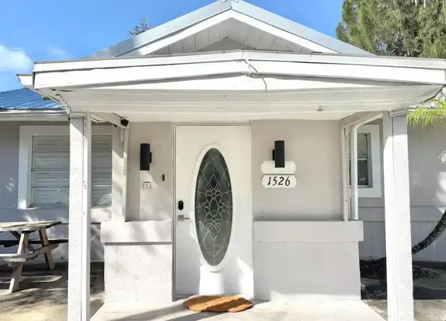 Property at 1526 Magnolia St NE, Palm Bay, FL, 32905, 1 bed, 1 bath, [object Object]