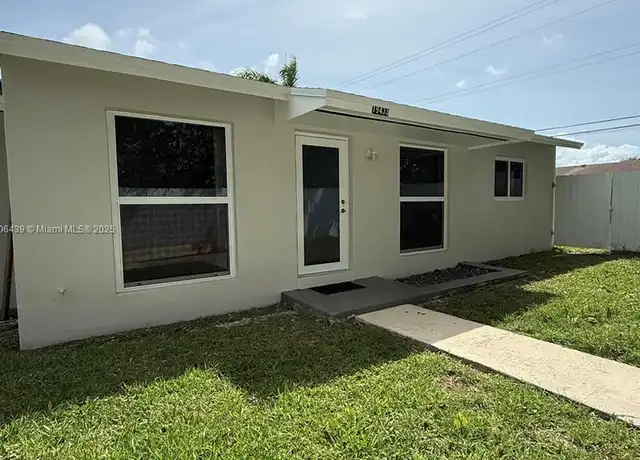 Property at 19433 SW 103rd Ct Unit 19433, Cutler Bay, FL, 33157, 3 beds, 1 bath, [object Object]