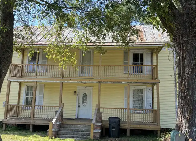 Property at 610 Jenkins Ave, Maysville, NC, 28555, 3 beds, 2 baths, [object Object]