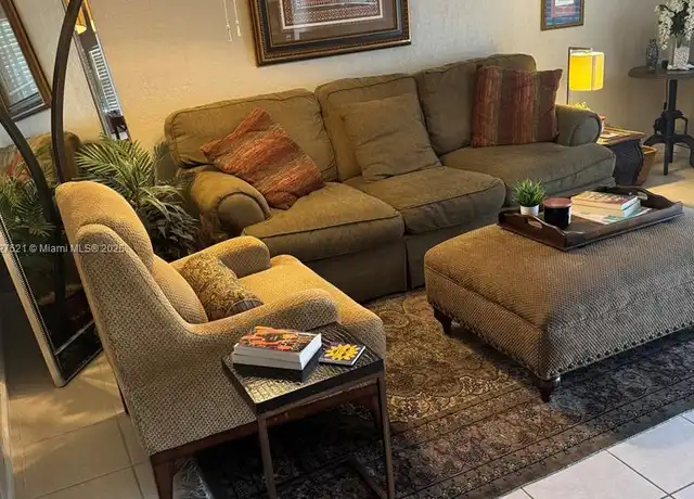 Property at 2660 NE 8th Ave #215, Wilton Manors, FL, 33334, 2 beds, 1 bath, [object Object]