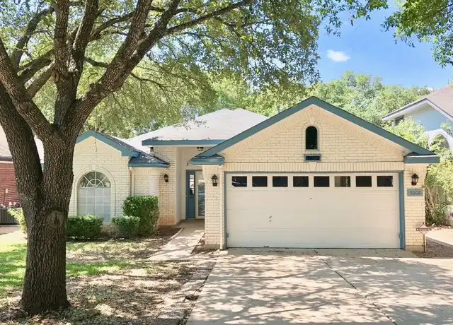 Property at 8008 Nairn Dr, Austin, TX, 78749, 3 beds, 2 baths, [object Object]