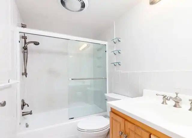 Property at 130 Spruce St, Philadelphia, PA, 19106, 1 bed, 1 bath, [object Object]