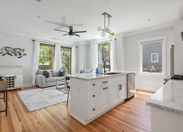 Property at 21 Charlotte St, Charleston, SC, 29403, 2 beds, 2.5 baths, [object Object]