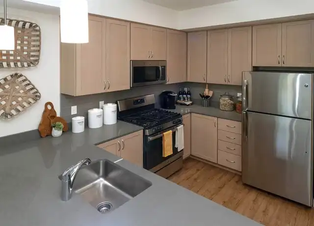 Property at Amazon Corner - 747 E 32nd Ave, Eugene, OR, 97405, 0-1 beds, 1 bath, [object Object]