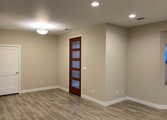 Photo of 522 W Evergreen Farm Way, Sequim, WA 98382