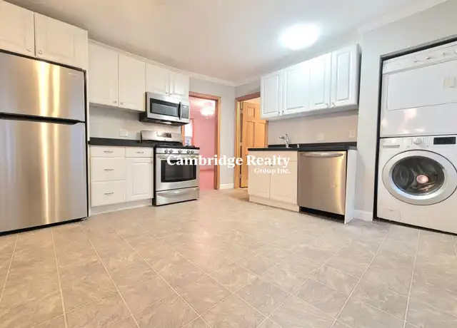 Property at 22 Gladstone St Unit 1T, Everett, MA, 02149, 3 beds, 1 bath, [object Object]