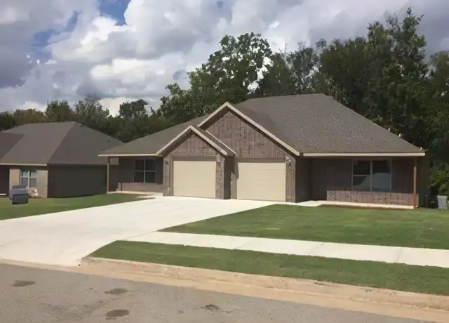 Property at 3106 SW Amberwood Ave #2, Bentonville, AR, 72712, 3 beds, 2 baths, [object Object]