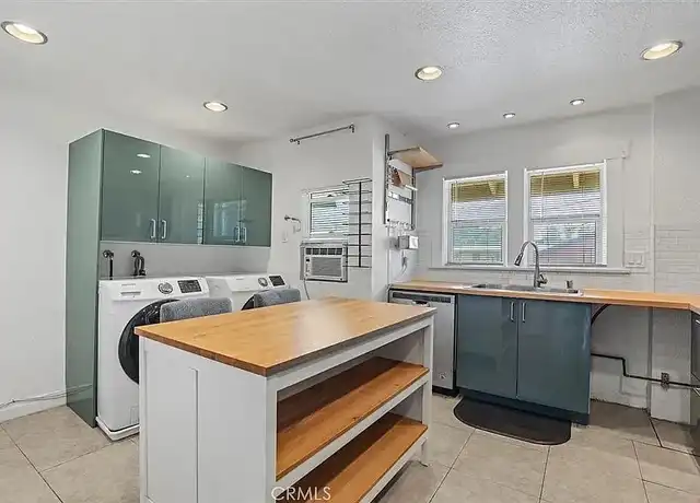 Property at 1352 Elm Ave Unit 418, Long Beach, CA, 90813, 1 bed, 1 bath, [object Object]