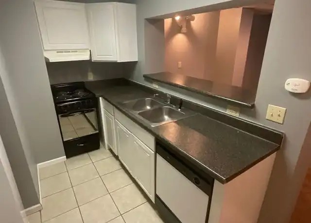 Property at 125 N Washington St Unit 16, Bloomington, IN, 47404, 1 bed, 1 bath, [object Object]