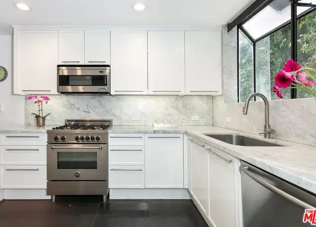 Property at 9033 Vista Grande St #3, West Hollywood, CA, 90069, 2 beds, 2.5 baths, [object Object]