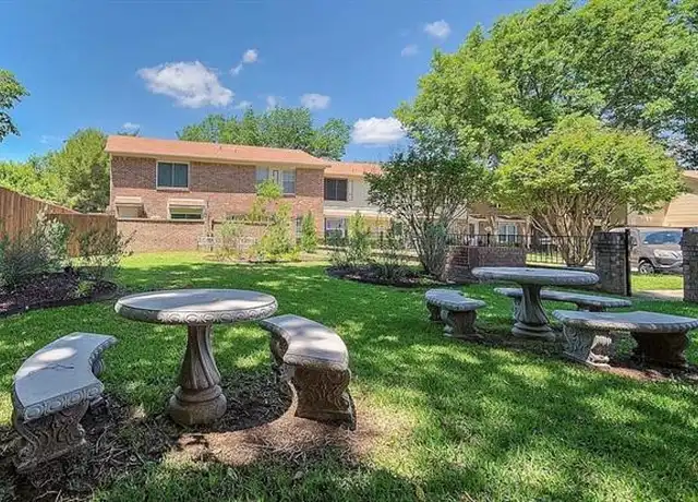 Property at 520 Pecan Acres Ct, Arlington, TX, 76013, 2 beds, 1.5 baths, [object Object]