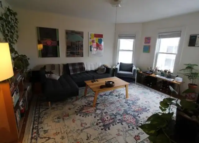 Property at 8 Laurel Ave, Somerville, MA, 02143, 2 beds, 1 bath, [object Object]