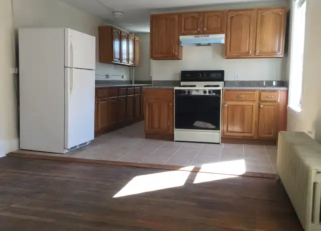 Property at 319 Market St Unit 3, Trenton, NJ, 08611, 1 bed, 1 bath, [object Object]