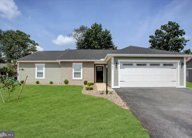 Property at 1471 Treeline Dr, Chambersburg, PA, 17202, 3 beds, 2 baths, [object Object]
