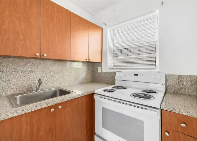 Property at 5730 NW 38th St Unit 3, Virginia Gardens, FL, 33166, 1 bed, 1 bath, [object Object]