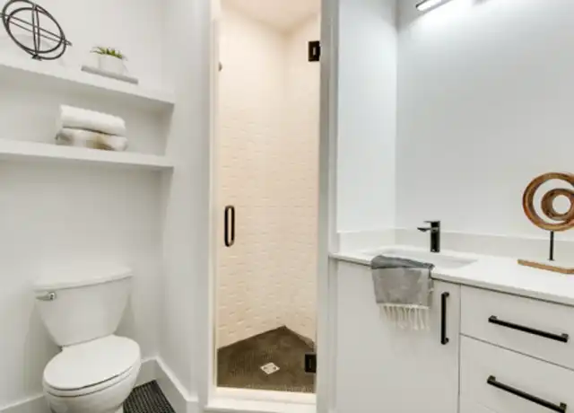 Property at The Uptowns on 23rd - Luxury Apartment Living - 804 NW 23rd St, Oklahoma City, OK, 73106, 1 bed, 1 bath, [object Object]