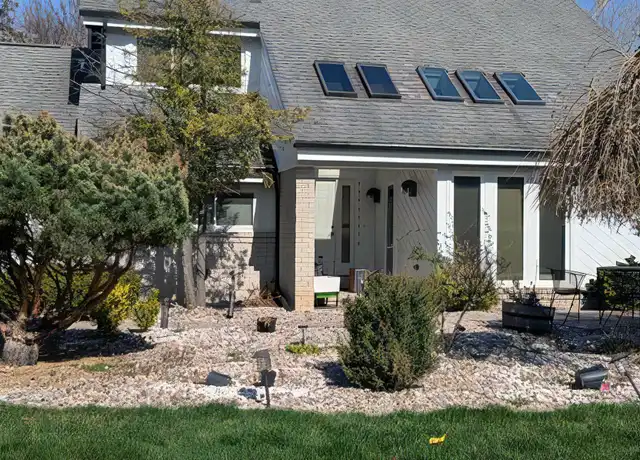 Property at 30384 Castleford Ct, Farmington Hills, MI, 48331, 3 beds, 2.5 baths, [object Object]