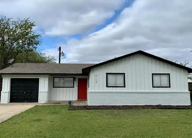 Property at 713 Sun Valley Dr, Denton, TX, 76209, 3 beds, 2 baths, [object Object]