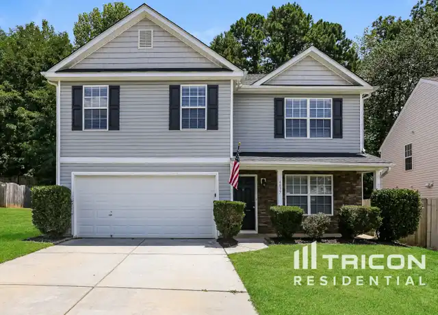 Property at 4837 Autumn Oak Dr, Charlotte, NC, 28269, 4 beds, 2.5 baths, [object Object]