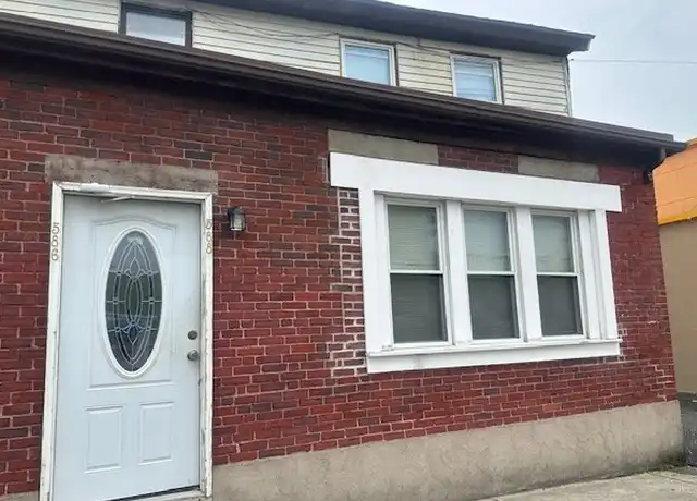 Property at 588 Waverly St Unit 1, Framingham, MA, 01702, 3 beds, 1 bath, [object Object]