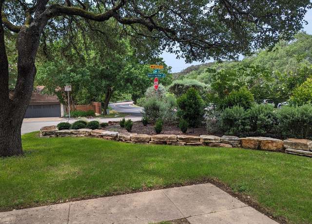 Photo of 6206 Bend of the River Dr, Austin, TX 78746