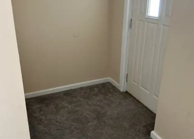Property at 1109 S Carrol Ave Unit 1, Freeport, IL, 61032, 3 beds, 1 bath, [object Object]