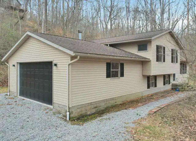 Property at 1889 Wolverine Dr, Sugar Grove, OH, 43155, 3 beds, 2.5 baths, [object Object]
