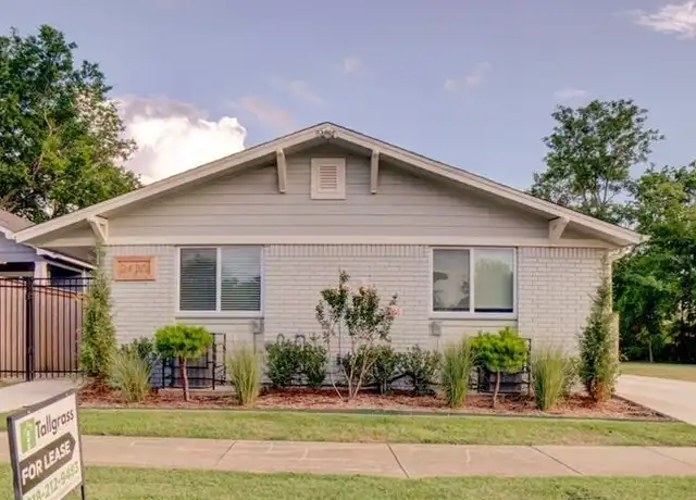 Property at 2420 E 8th St Unit 01, Tulsa, OK, 74104, 1 bed, 1 bath, [object Object]