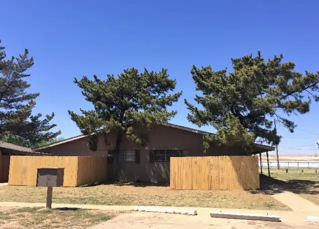 Property at 1819 Avenue I Pl Unit 5, Levelland, TX, 79336, 2 beds, 1 bath, [object Object]