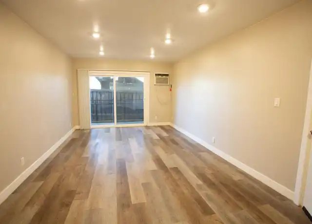 Property at 165 N Michigan Ave Unit 107, Pasadena, CA, 91106, 1 bed, 1 bath, [object Object]