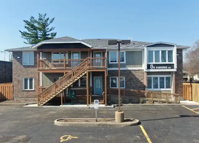 Property at 5 S Virginia Rd Unit 4, Crystal Lake, IL, 60014, 2 beds, 2 baths, [object Object]