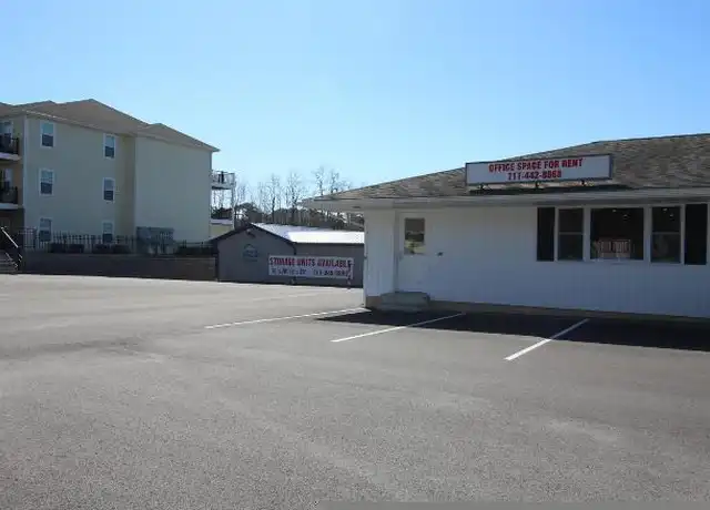 Property at 3402 Lincoln Hwy E, Paradise, PA, 17562, 0 beds, 2 baths, [object Object]