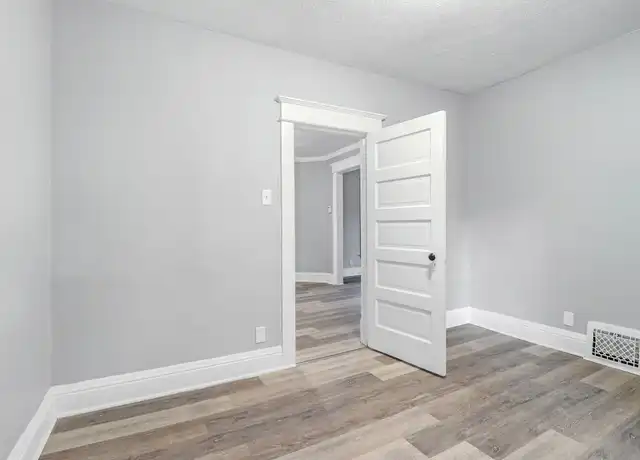 Property at 1018 E Wayne St Unit C-1, South Bend, IN, 46617, 3 beds, 1.5 baths, [object Object]