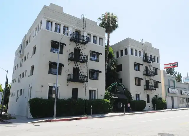 Property at VIL - Villa Rosa - 7850 W Sunset Blvd, Los Angeles, CA, 90046, 1 bed, 1 bath, [object Object]