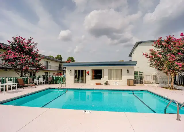 Property at Mill Creek Apartments - 5401 Jenny Lind Rd, Fort Smith, AR, 72901, 1-2 bed, 1 bath, [object Object]