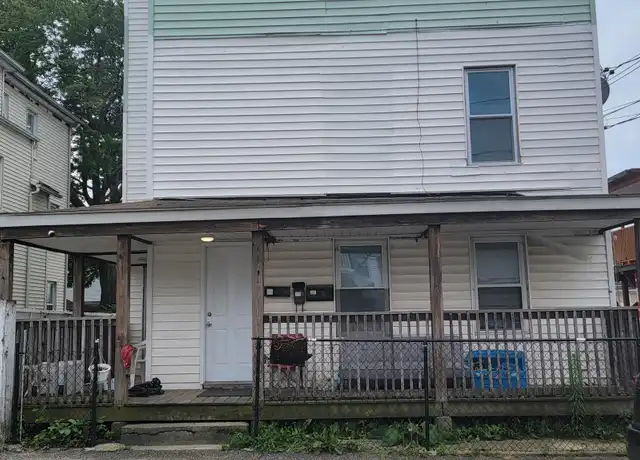 Property at 38 E Dover St Unit 2, Waterbury, CT, 06706, 3 beds, 1 bath, [object Object]